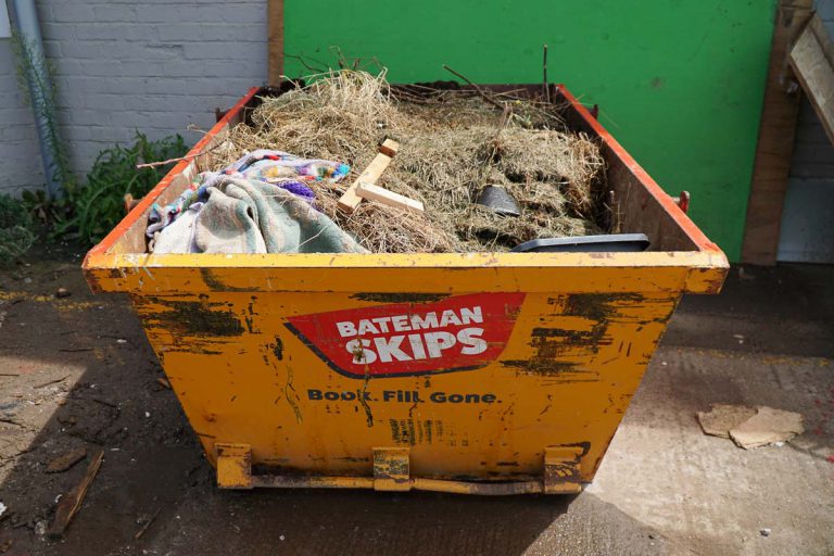 2 Yard Skip Information & Booking Bateman Skips